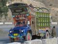 Uno dei tantissimi truck pakistani