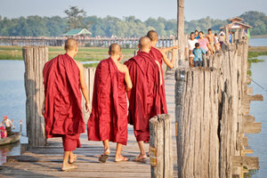 Monks @ U Bein Bridge