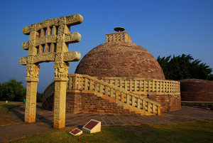 stupa 3