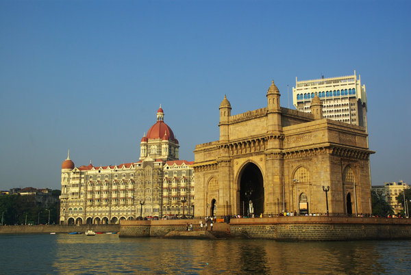 gateway of india and taj mahal palace & tower