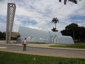 St Francis of Assisi Church - Niemeyer