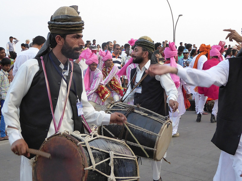Kashmiri performers 1