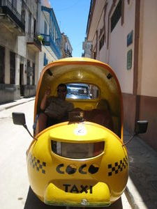 Habana - Coco Taxi
