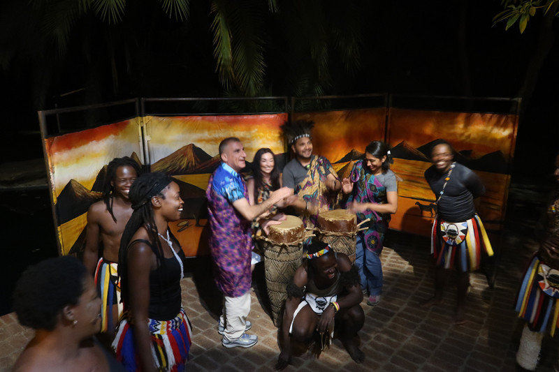 Boma dinner and drum show