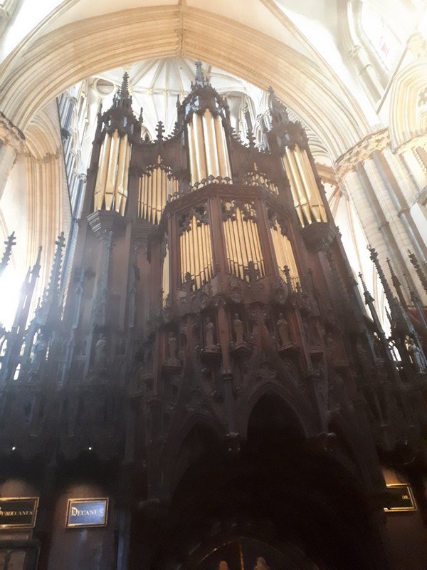 Lincoln Cathedral - organ