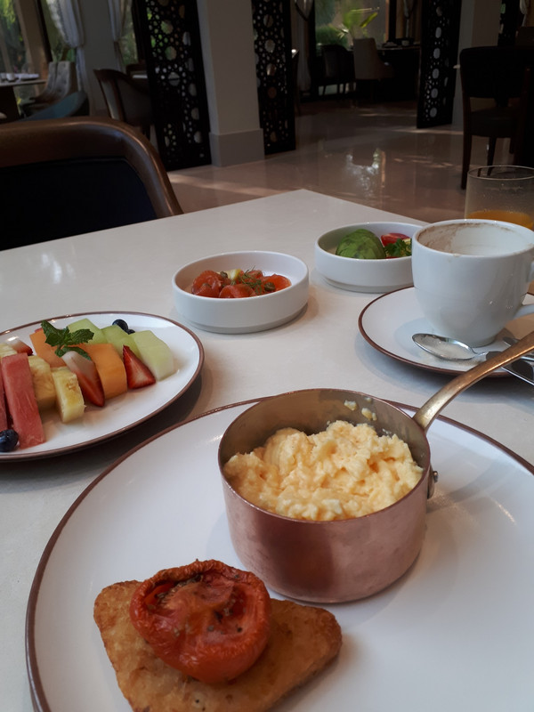 Ritz Carlton al Wadi breakfast spread