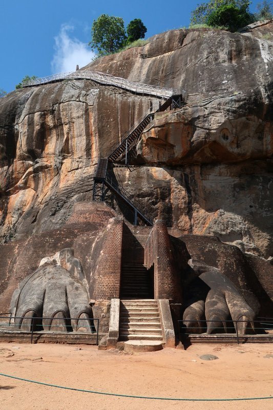 Sigiriya - Lion's Gate