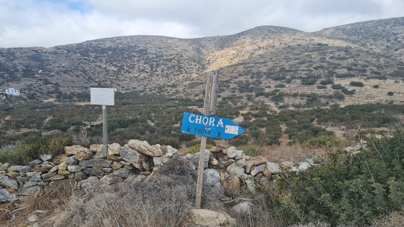 Hike back from Minoan ruins
