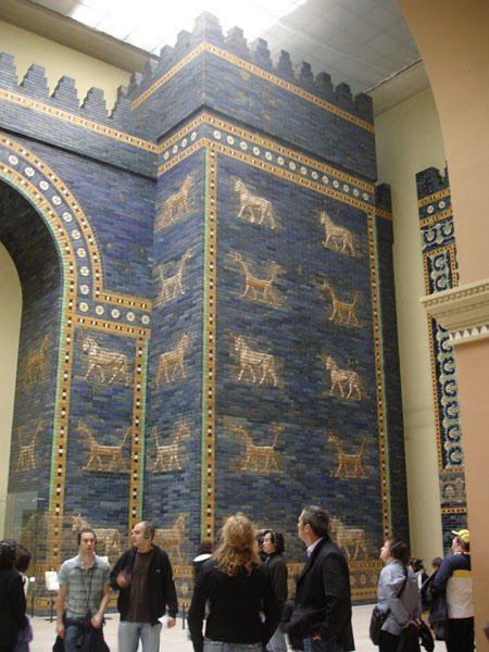 Right of the Ishtar gate