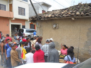 A swarm of Hondurans surrounded "Princess Rosita"