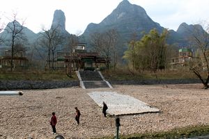 Guilin Mountains and River Cruise 19