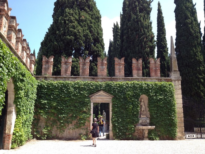 The entrance to Giardino Giusti