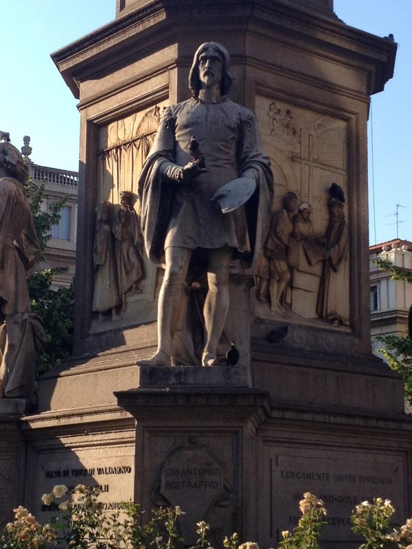 Statue of one of Leonardo's pupils outside Galleria Vittorio Emanuele II