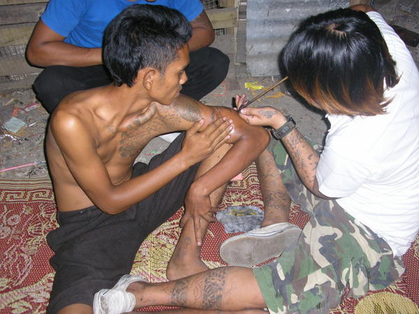 Thai Tattooing
