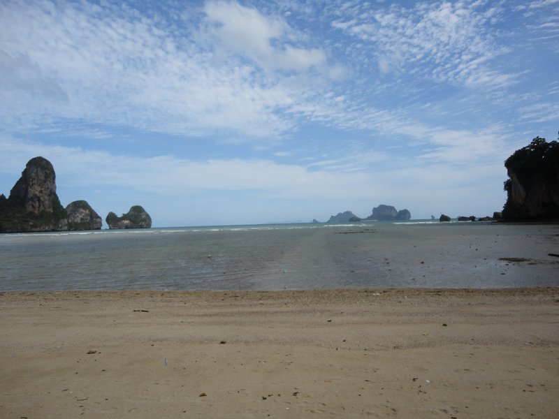Tonsai Beach