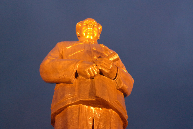 Mao Zedong Bronze Statue Square