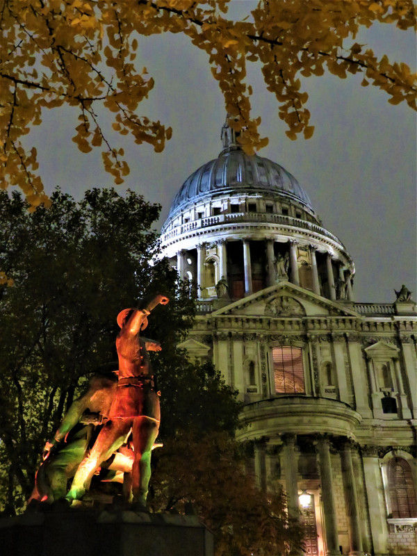 The National Firefighters Memorial and St. Paul's Cathedral