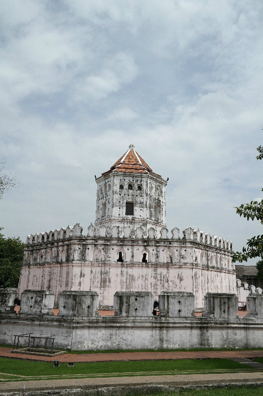 Phra Sumane Fort