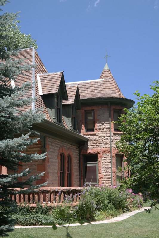 Avery House