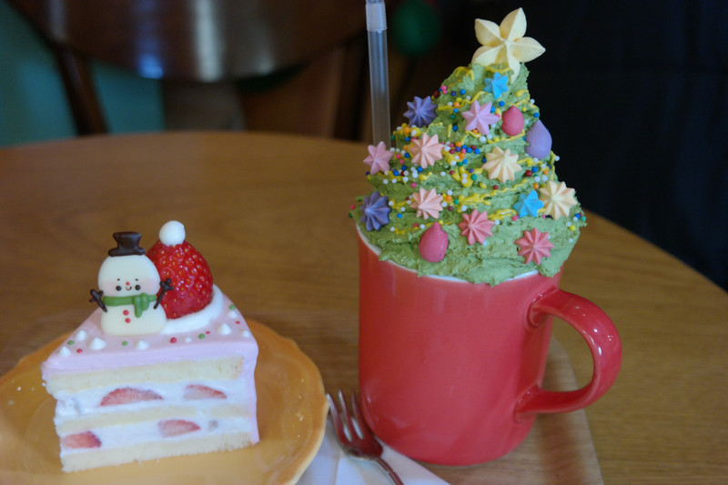 Strawberry Cake and Christmas Tree Latte