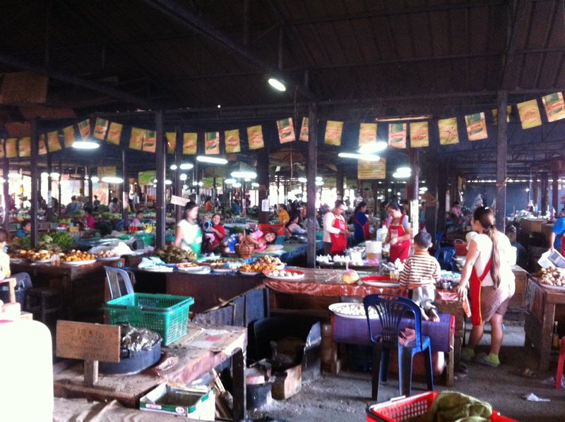 Phonsavan Market