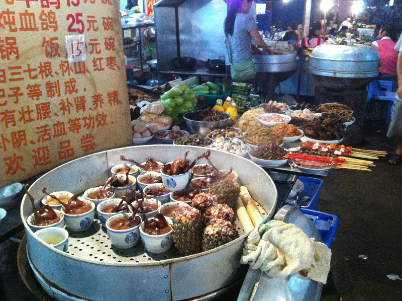 Hekou "Vietnam Street" Food