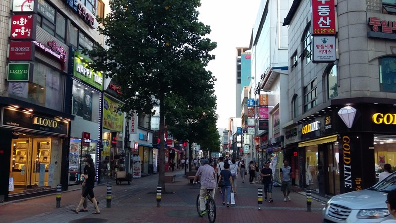 Dongseongno Shopping District