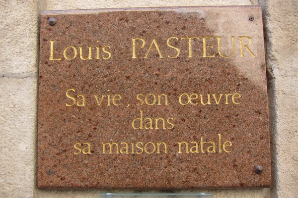 sign for Pasteur