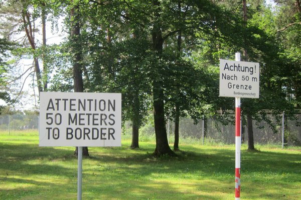border warning