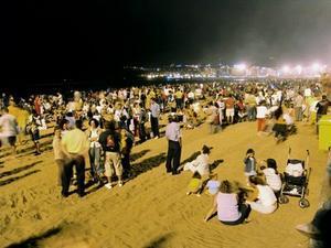 People in Gran Canaria waiting for midnight
