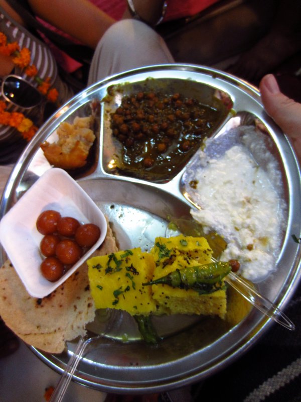 Food in Maha Temple