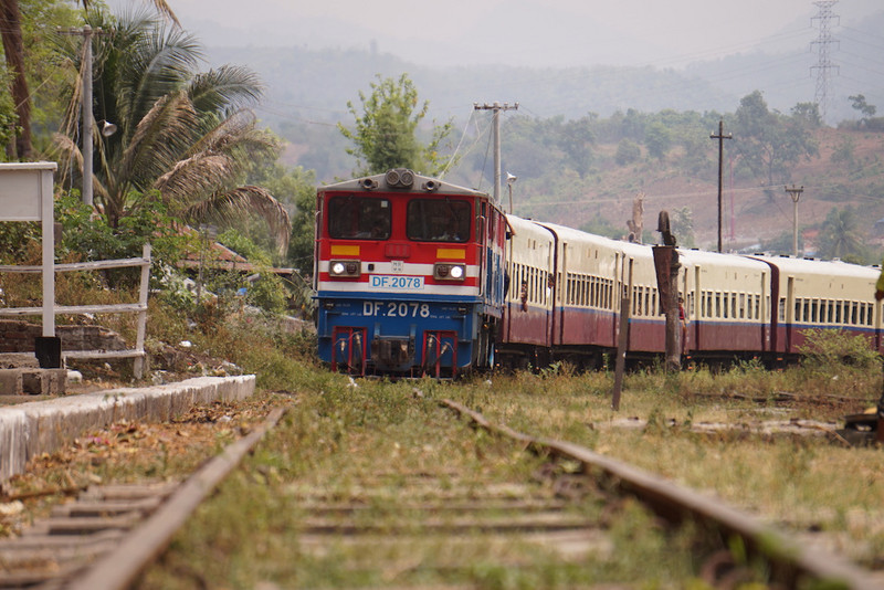 Train back to Mandalay
