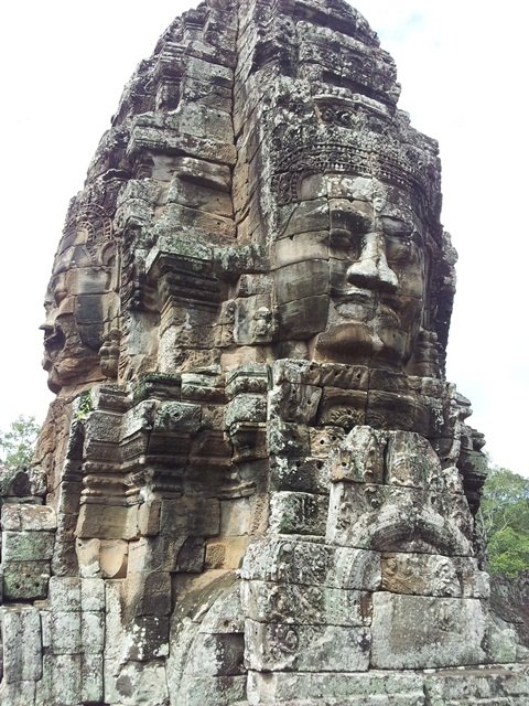 the buddhist face in wall