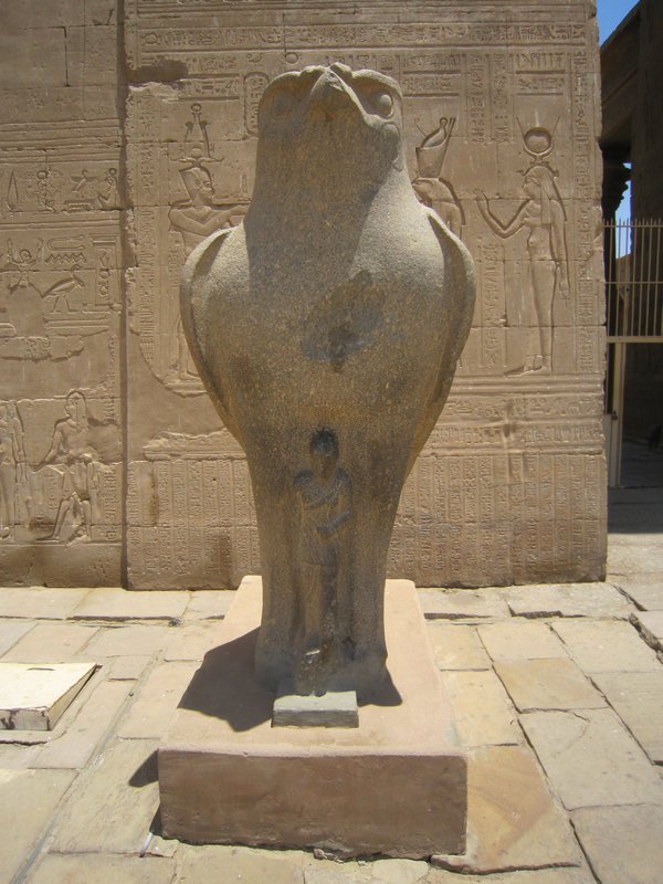 Statue of Horus 