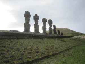Anakena Moai