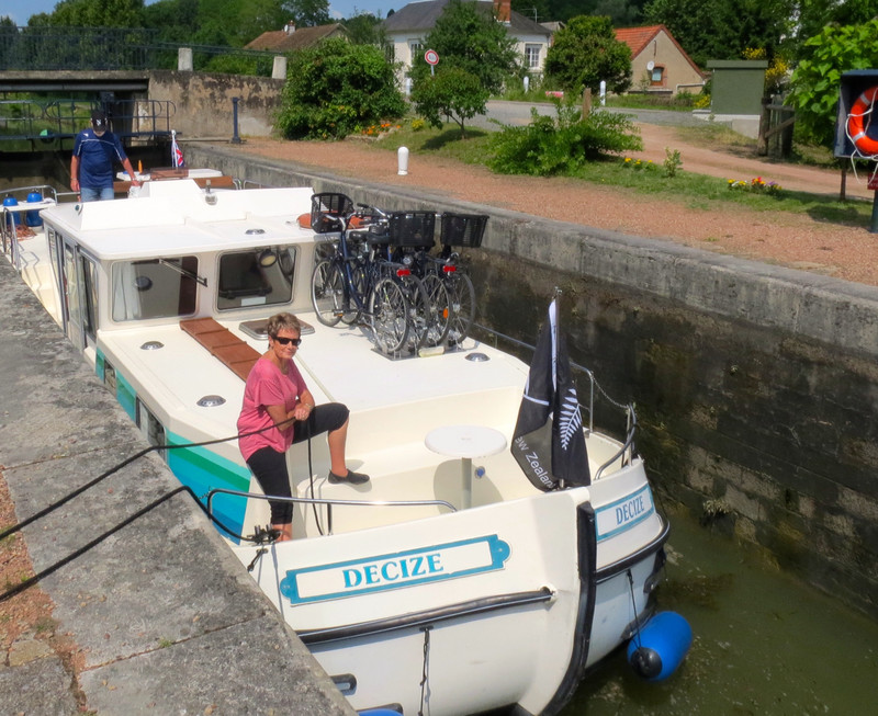 On Nivernais Canal In France.        2013.