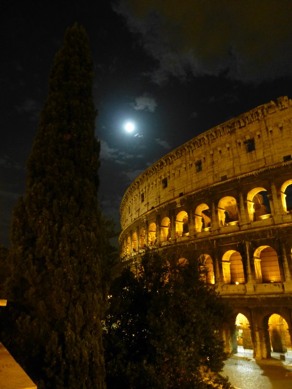 Full Moon at the Collosseum