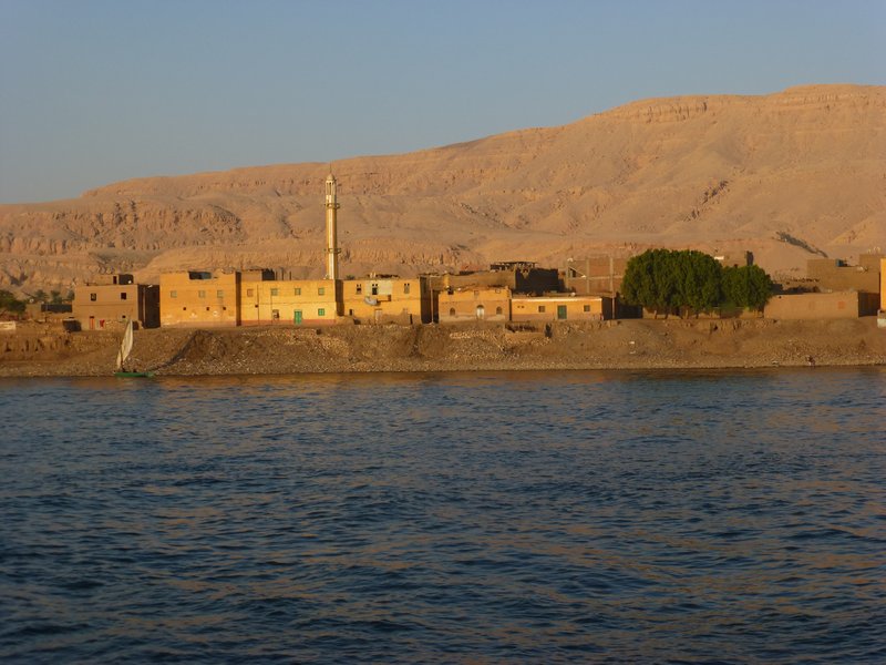 Nile shoreline (2)