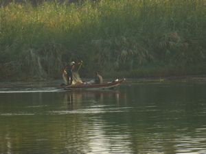 Working people on the Nile (2)