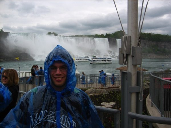 All aboard Maid of the Mist