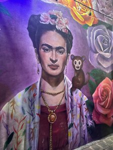 Frida Kahlo mural 