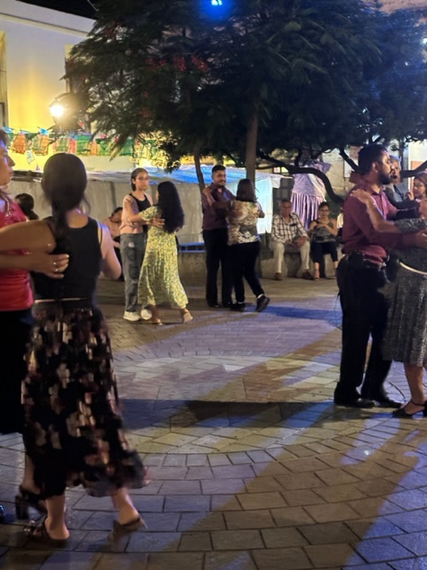 Tango in the square