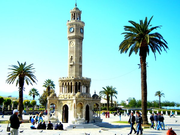 Konak Square, Izmir Turkey