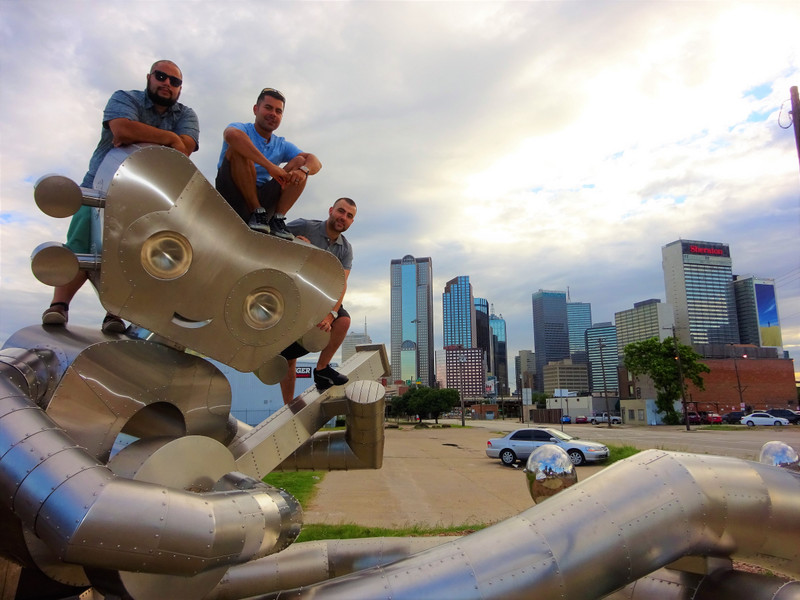 Giant Robots in Dallas