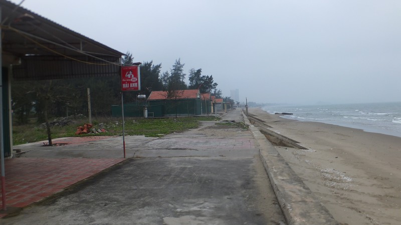 The beach in Cua Lo