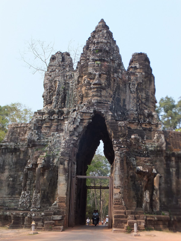 Doors of Angkor Thom, south