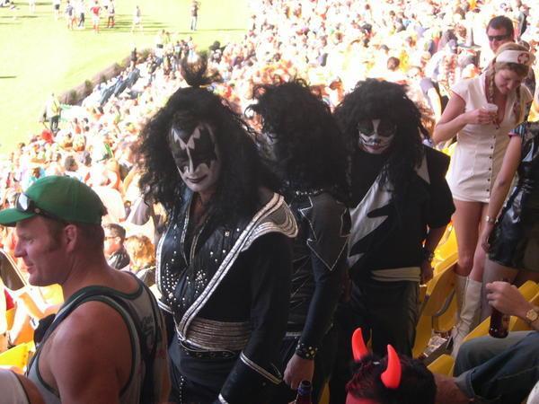 I found the other 3 members of KISS