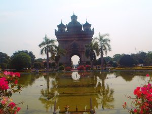 Vientiane's Arc De Triumphe