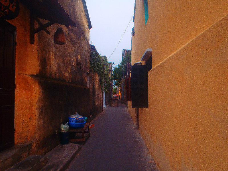 Small alleyways in Hoi An