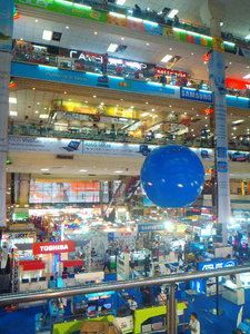 Cool electronics mall - Pantip Plaza